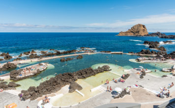 Madeira, Porto Moniz - Le piscine naturali sull'oceano e l'Hotel Aquanatura