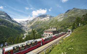 Ferrovia Retica Bernina express