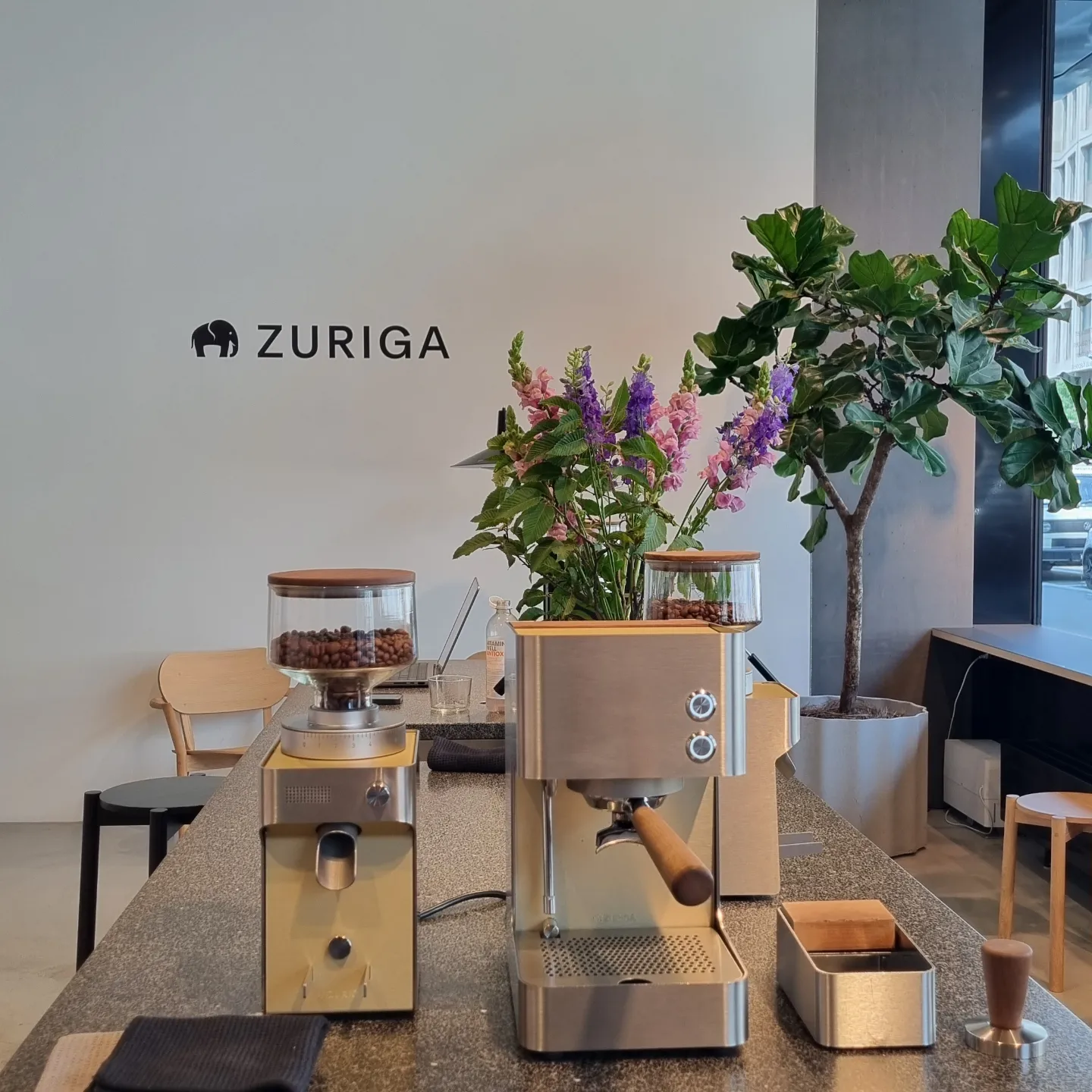 Zuriga-macchina-da-caffe-engineered, designed and manufactured in Switzerland