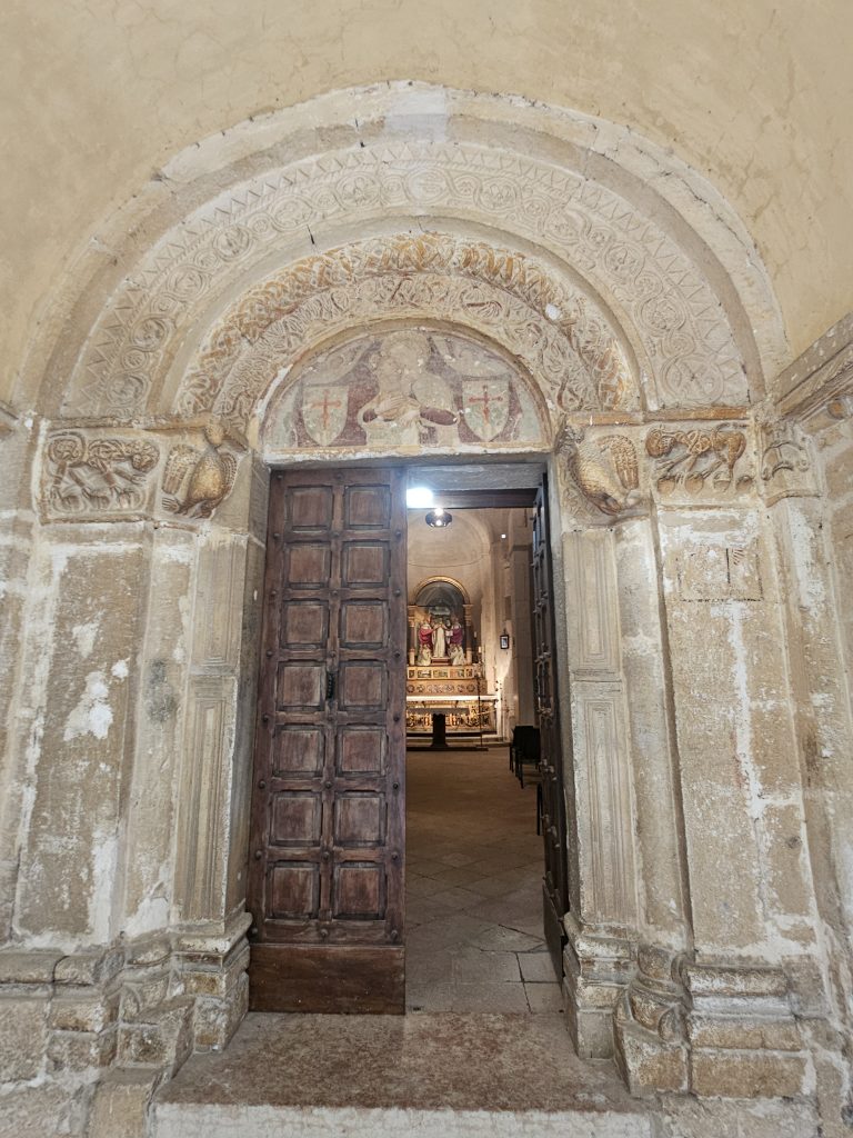 Abbazia Santa Croce dei conti Atti a Sassoferrato